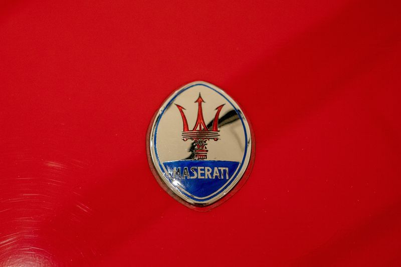 &copy; Reuters. A view of a Maserati logo of the 1958 Maserati 450S by Fantuzzi estimated to auction for 9 to 11 million dollars, during a media preview of the RM Sotheby’s Monterey sale, the biggest car auction of the year, at Sotheby’s in New York City, New York, U