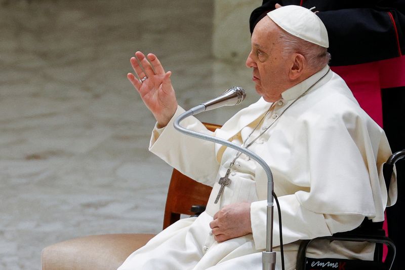 &copy; Reuters. Papa Francisco no Vaticano
 16/3/2024  REUTERS/Ciro De Luca