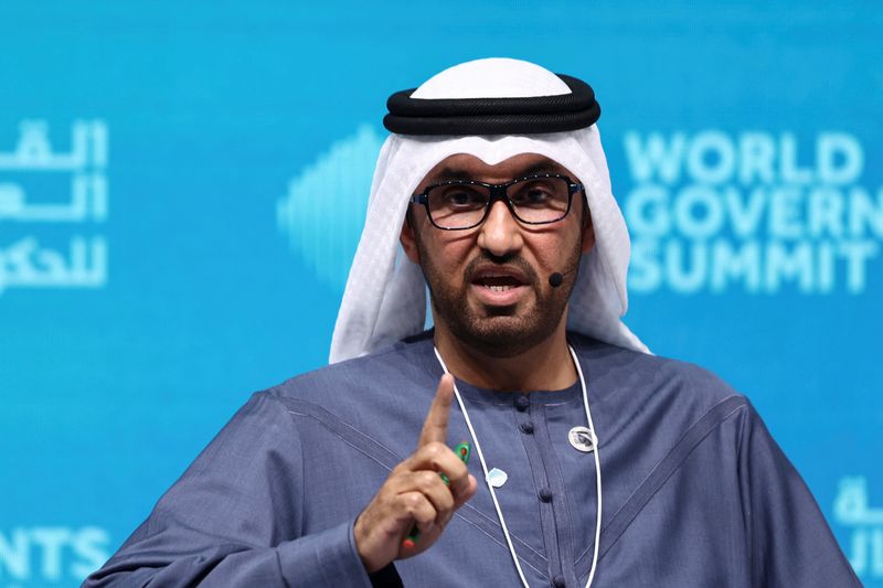 &copy; Reuters. Foto de Archivo: el presidente de la COP28, Sultan Ahmed Al Jaber, habla durante la Cumbre Mundial de Gobiernos, en Dubai, Emiratos Árabes Unidos, el 12 de febrero de 2024. REUTERS/Amr Alfiky - RC2116AJN7U5