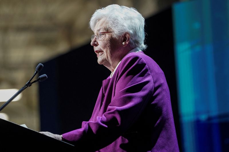 &copy; Reuters. FILE PHOTO: Alabama Governor Kay Ivey speaks during a presentation at the opening of a Mercedes-Benz electric vehicle Battery Factory, marking one of only seven locations producing batteries for their fully electric Mercedes-EQ models, in Woodstock, Alaba