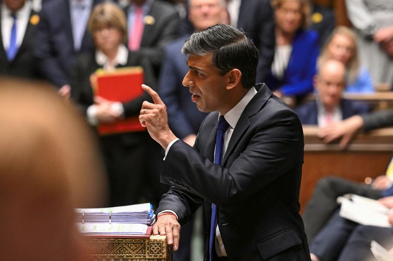 &copy; Reuters. British Prime Minister Rishi Sunak speaks during Prime Minister's Questions at the House of Commons in London, Britain, March 20, 2024. UK Parliament/Maria Unger/Handout via REUTERS