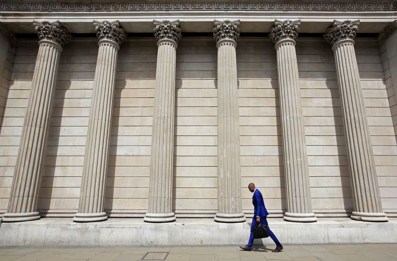 &copy; Reuters. A man walks past the Bank of England in the City of London, Britain June 28, 2016. REUTERS/Paul Hackett/File Photo