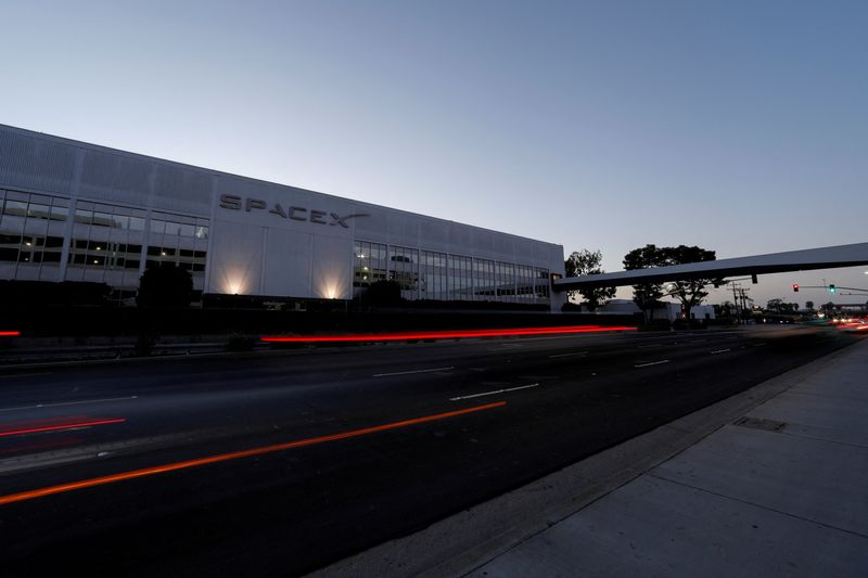 SpaceX forced workers to sign illegal severance agreements, US agency claims