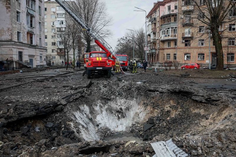&copy; Reuters. Site d'un tir de missile russe, à Kyiv, en Ukraine. /Photo prise le 21 mars 2024/REUTERS/Alina Smutk