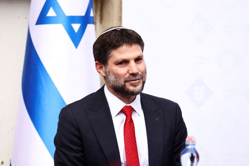 &copy; Reuters. FILE PHOTO: Bezalel Smotrich speaks at a handing over ceremony after he took office as the new Israeli Finance Minister in Jerusalem January 1, 2023. REUTERS/Ronen Zvulun/File Photo