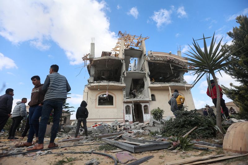 &copy; Reuters. Ataque israelense em Khan Younis
 22/3/2024   REUTERS/Ahmed Zakot