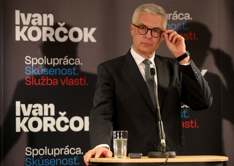 © Reuters. Slovakia's presidential candidate Ivan Korcok speaks as he reacts to preliminary result of the country's presidential election, in Bratislava, Slovakia, March 23, 2024. REUTERS/Eva Korinkova