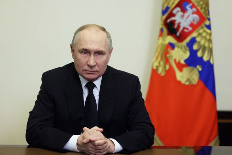 &copy; Reuters. الرئيس الروسي فلاديمير بوتين يلقي خطابا للأمة عبر تقنية الفيديو من موقع غير معلوم يوم 23 مارس آذار 2024. صورة لرويترز من ممثل لوكالات للأنباء.

