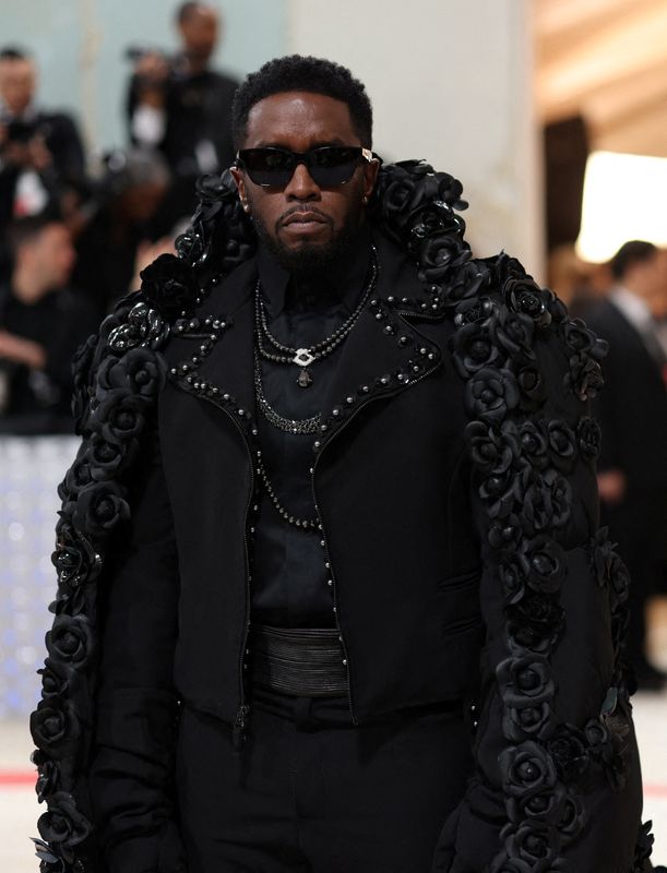 &copy; Reuters. FILE PHOTO: Sean Diddy Combs poses at the Met Gala, an annual fundraising gala held for the benefit of the Metropolitan Museum of Art's Costume Institute with this year's theme "Karl Lagerfeld: A Line of Beauty", in New York City, New York, U.S., May 1, 2