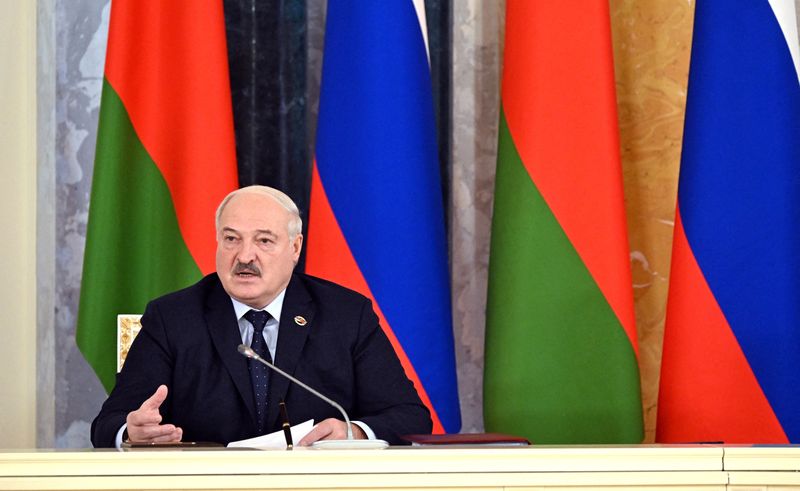 &copy; Reuters. FILE PHOTO: Belarusian President Alexander Lukashenko attends a meeting of the Supreme State Council of Russia-Belarus Union State in Saint Petersburg, Russia, January 29, 2024. Sputnik/Pavel Bednyakov/Pool via REUTERS/File Photo