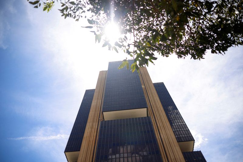 &copy; Reuters. FILE PHOTO: A general view of the Central Bank headquarters building in Brasilia, Brazil February 14, 2023. REUTERS/Adriano Machado/File Photo