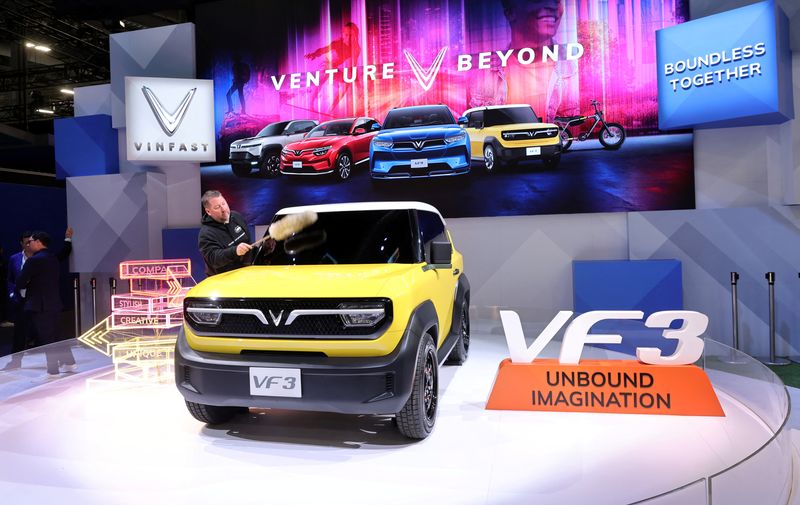 EV maker VinFast signs partnership agreements with 15 dealers in Thailand