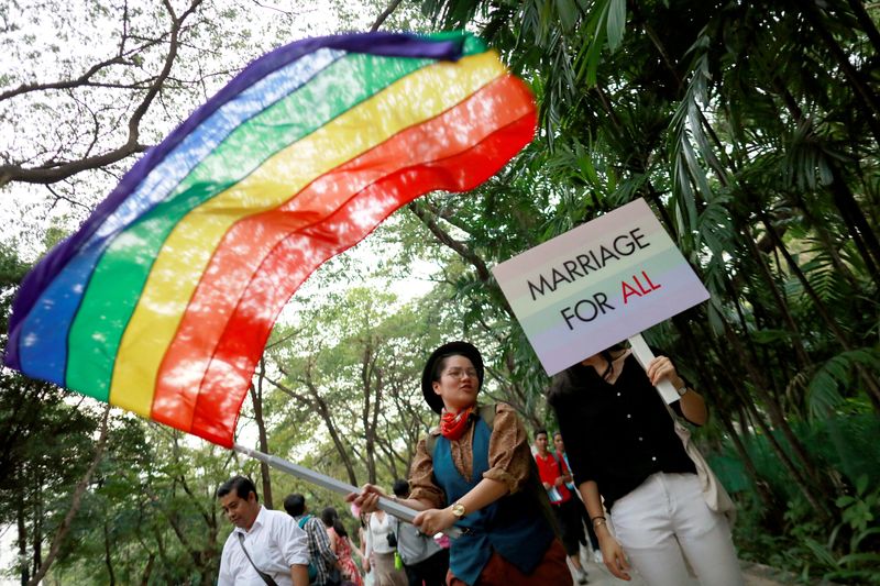 &copy; Reuters. La communauté LGBT thaïlandaise participe au défilé de la Journée de la liberté gay à Bangkok, Thaïlande. /Photo prise le 29 novembre 2018/REUTERS/Soe Zeya Tun