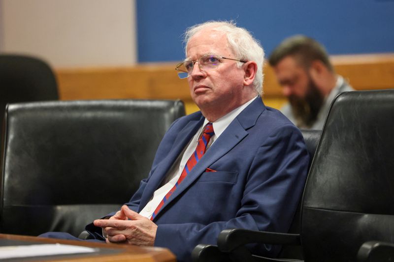 &copy; Reuters. FILE PHOTO: John Eastman sits during Harrison Floyd's hearing at the Superior Court of Fulton County, in Atlanta, U.S., January 19, 2024. Jason Getz/Pool via REUTERS/File Photo