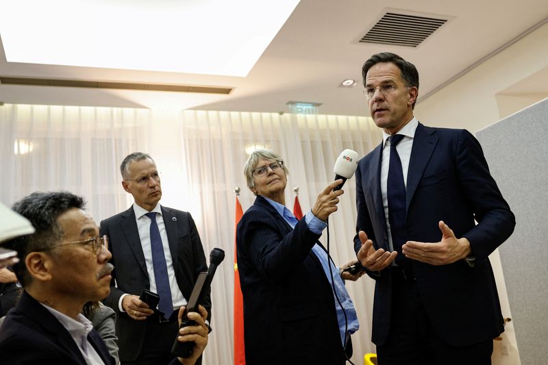 &copy; Reuters. Prime Minister of the Netherlands Mark Rutte speaks during a press conference at the Netherlands embassy in Beijing, China March 27, 2024. REUTERS/Tingshu Wang/ File photo