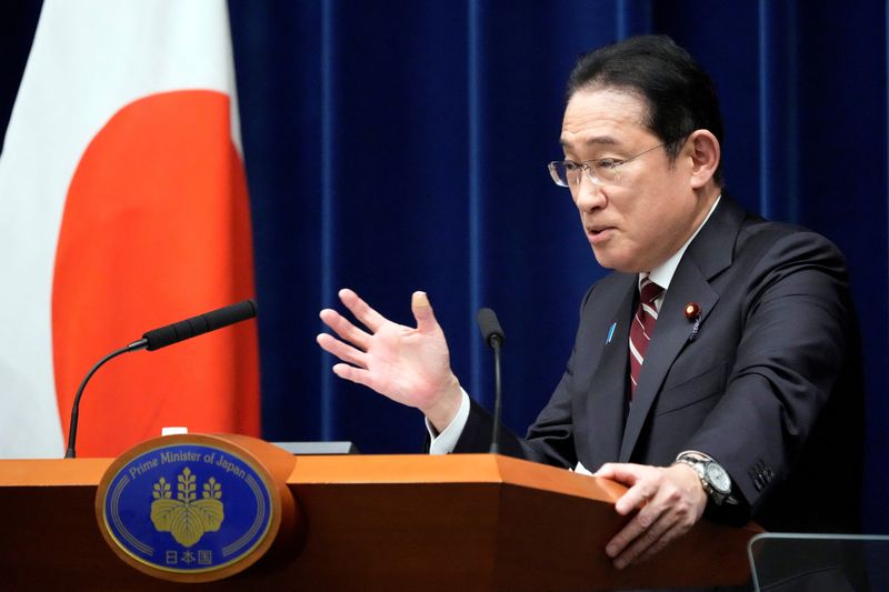 &copy; Reuters. Primeiro-ministro do Japão, Fumio Kishida, durante entrevista coletiva em Tóquio
28/03/2024 Eugene Hoshiko/Pool via REUTERS
