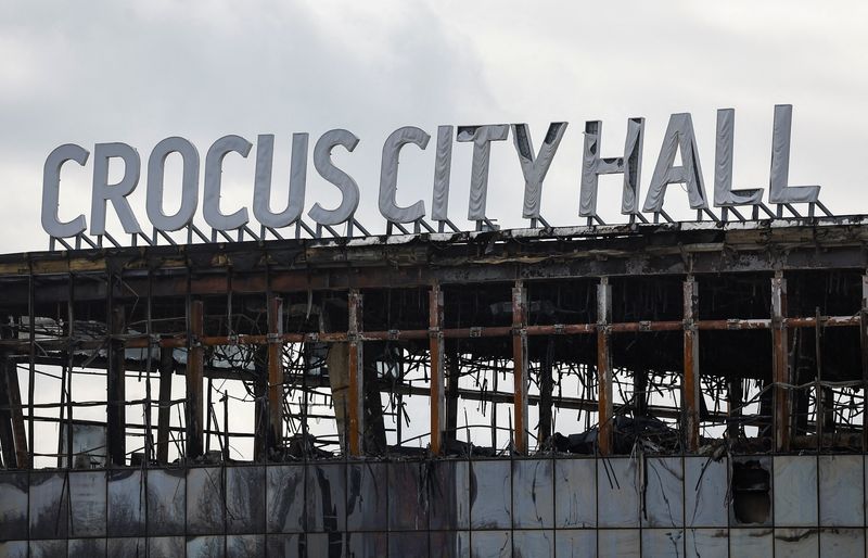&copy; Reuters. Vue de l'hôtel de ville de Crocus incendié après l'attaque meurtrière contre la salle de concert à l'extérieur de Moscou, Russie. /Photo prise le 26 mars 2024/REUTERS/Evgenia Novozhenina/