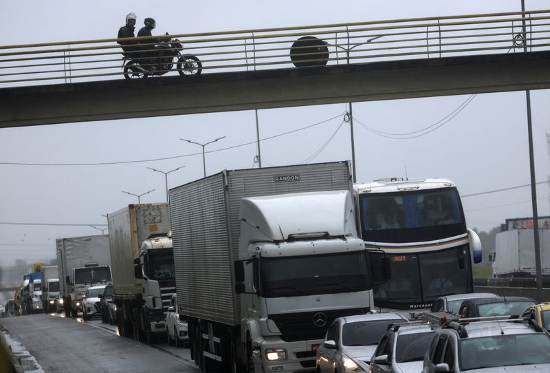 &copy; Reuters. Diesel recua em março nos postos do Brasil
01/11/2022
REUTERS/Ricardo Moraes