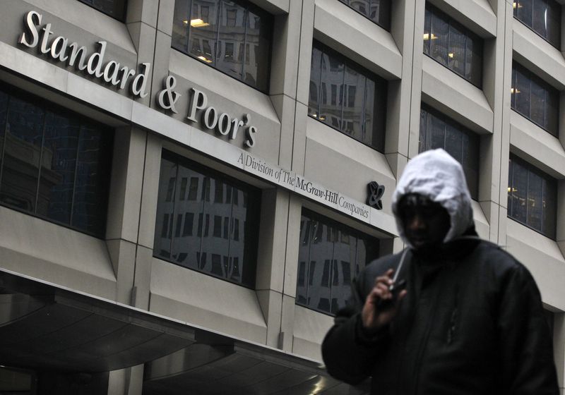 &copy; Reuters. مبنى ستاندرد اند بورز بالحي المالي في نيويورك بالولايات المتحدة في صورة من أرشيف رويترز.