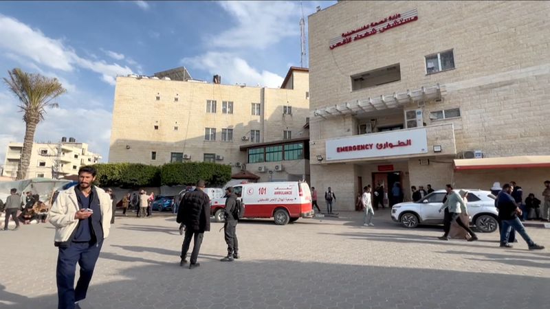 &copy; Reuters. مشهد عام للجزء الخارجي من مستشفى الأقصى في دير البلح بغزة في صورة مأخوذة من مقطع فيديو نُشر يوم 18 مارس آذار 2024. صورة لرويترز من منظمة الصحة ال