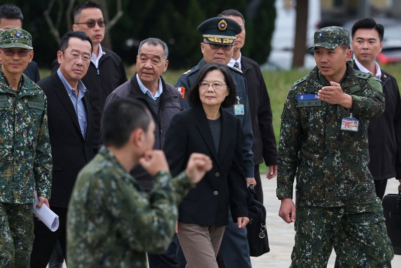 &copy; Reuters. Taiwan president Tsai Ing-wen visit army bases ahead of Lunar New Year in Hsinchu, Taiwan February 6, 2024. REUTERS/Ann Wang/File Photo