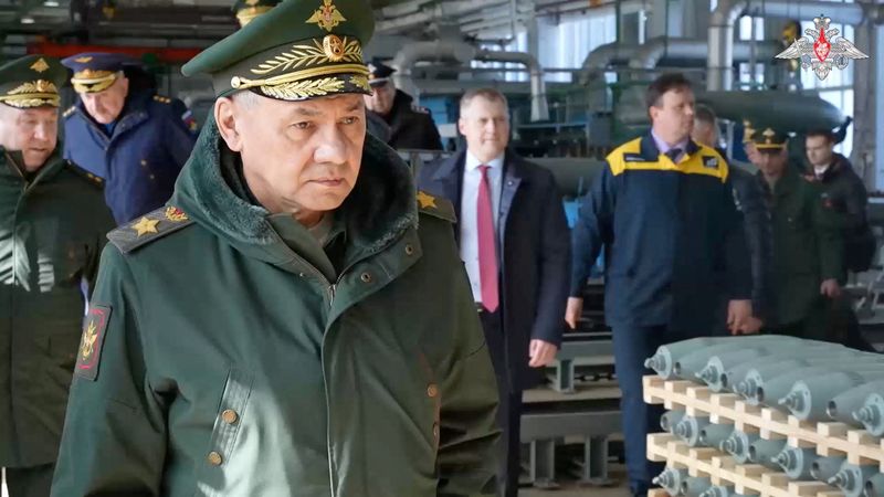 &copy; Reuters. Russia's Defence Minister Sergei Shoigu visits a military factory producing air-launched weapons and aerial bombs in the Nizhny Novgorod region, Russia, in this still image taken from video released March 21, 2024. Russian Defence Ministry/Handout via REU
