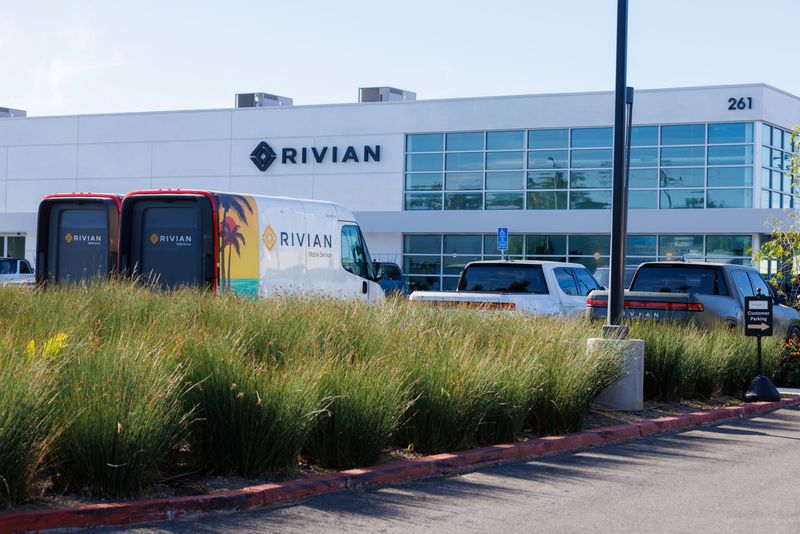 &copy; Reuters. FILE PHOTO: A Rivian Automotive Inc facility is pictured in Costa Mesa, California, U.S.,November 1, 2023.     REUTERS/Mike Blake/FilePhoto
