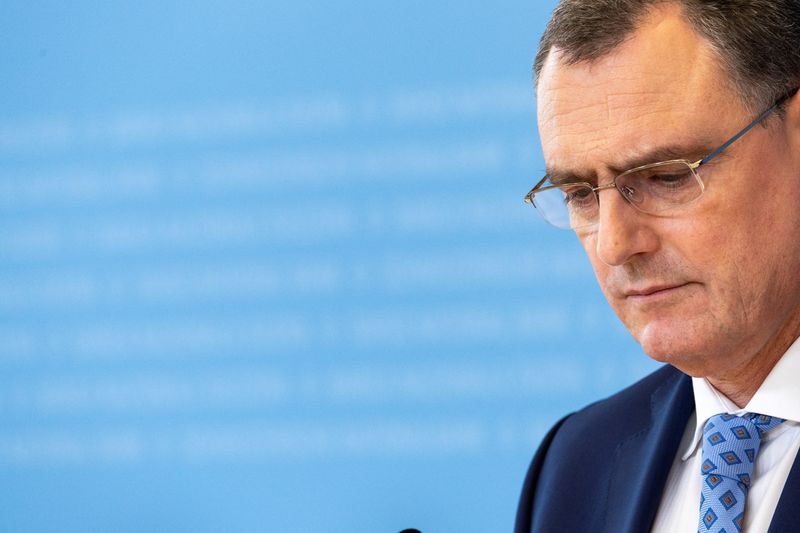 &copy; Reuters. 　スイス国立銀行（ＳＮＢ、中央銀行）の説明責任を求める活動を行うエコノミスト団体「ＳＮＢオブザーバトリー」のイバン・レングウィラー代表は２日、９月末で退任するジョルダンＳ
