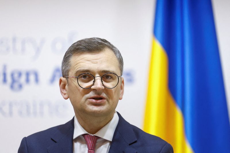 &copy; Reuters. FILE PHOTO: Ukrainian Foreign Minister Dmytro Kuleba speaks during a joint press conference with Canadian counterpart Melanie Joly (not in picture), amid Russia's attack on Ukraine, in Kyiv, Ukraine February 2, 2024. REUTERS/Valentyn Ogirenko/File Photo