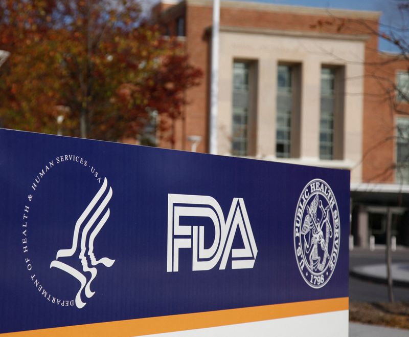 &copy; Reuters. FILE PHOTO: The headquarters of the U.S. Food and Drug Administration (FDA) is seen in Silver Spring, Maryland November 4, 2009. REUTERS/Jason Reed/File Photo