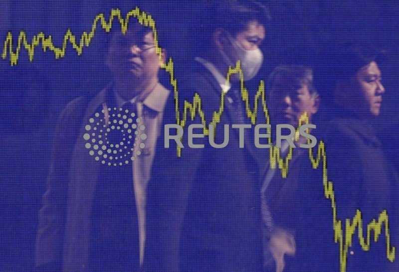 &copy; Reuters. Telão com gráfico do Nikkei em Tóquio
07/03/2008
REUTERS/Toru Hanai (JAPAN)
