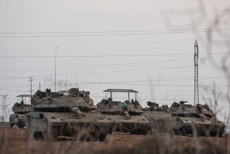 &copy; Reuters. イスラエル軍は４日、全ての戦闘部隊の休暇を一時的に停止すると発表した。２０２３年１０月撮影（２０２４年　ロイター/Violeta Santos Moura）