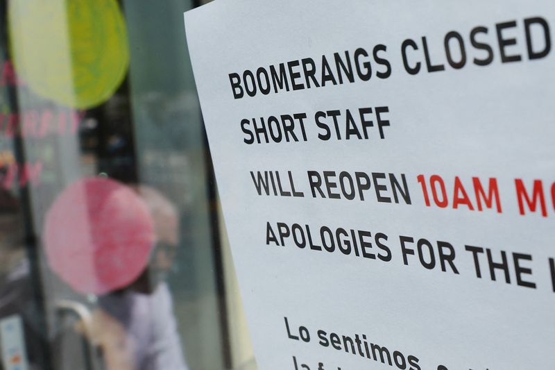&copy; Reuters. FILE PHOTO: A shop named Boomerangs notifies customers of a temporary closure due to short staffing in Cambridge, Massachusetts, U.S., August 28, 2023.   REUTERS/Brian Snyder/File Photo