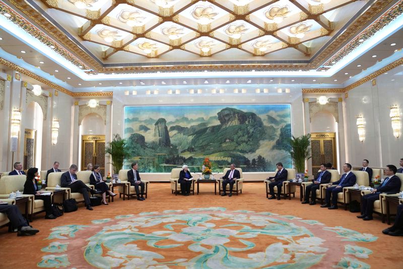 ©Reuters.  U.S. Treasury Secretary Janet Yellen meets with Chinese Premier Li Qiang at the Great Hall of the People in Beijing, China, April 7, 2024. Tatan Syuflana/Pool via REUTERS