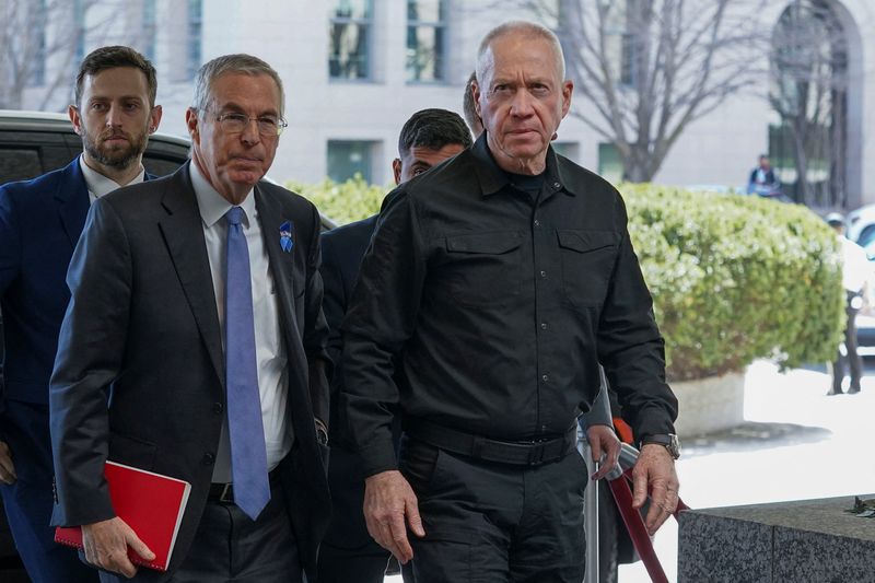 &copy; Reuters. Israeli Defense Minister Yoav Gallant arrives for a meeting with U.S. Secretary of State Antony Blinken at the State Department in Washington, U.S., March 25, 2024. REUTERS/Kevin Lamarque