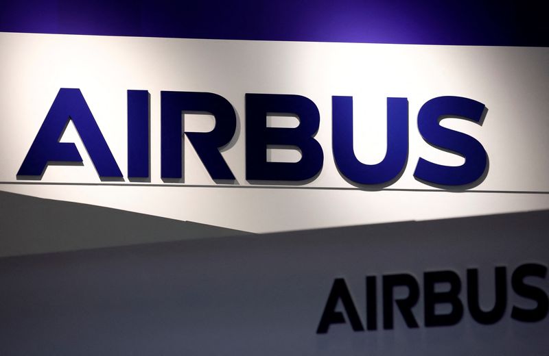 © Reuters. FILE PHOTO: Logos of Airbus are seen at the Milipol Paris, the worldwide exhibition dedicated to homeland security and safety, in Villepinte near Paris, France, November 15, 2023. REUTERS/Sarah Meyssonnier