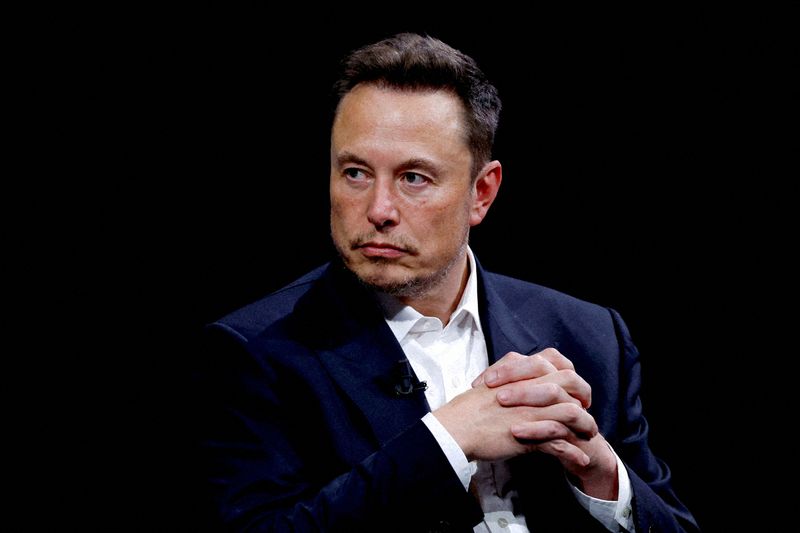 &copy; Reuters. Photo d'archives: Elon Musk, PDG de Tesla et SpaceX et propriétaire de X, assiste à la conférence Viva Technology consacrée à l'innovation et aux startups au parc des expositions de la Porte de Versailles à Paris, en France. /Photo prise le 16 juin 
