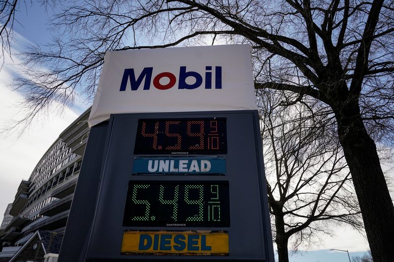 &copy; Reuters. Gasoline prices are displayed at a gas station  following Russia's invasion of Ukraine in Washington, U.S., March 13, 2022. REUTERS/Joshua Roberts/File Photo