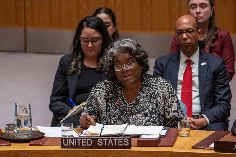 &copy; Reuters. المندوبة الأمريكية لدى الأمم المتحدة ليندا توماس جرينفيلد تتحدث خلال اجتماع لمجلس الأمن التابع للأمم المتحدة في نيويورك يوم 11 مارس آذار 2024.