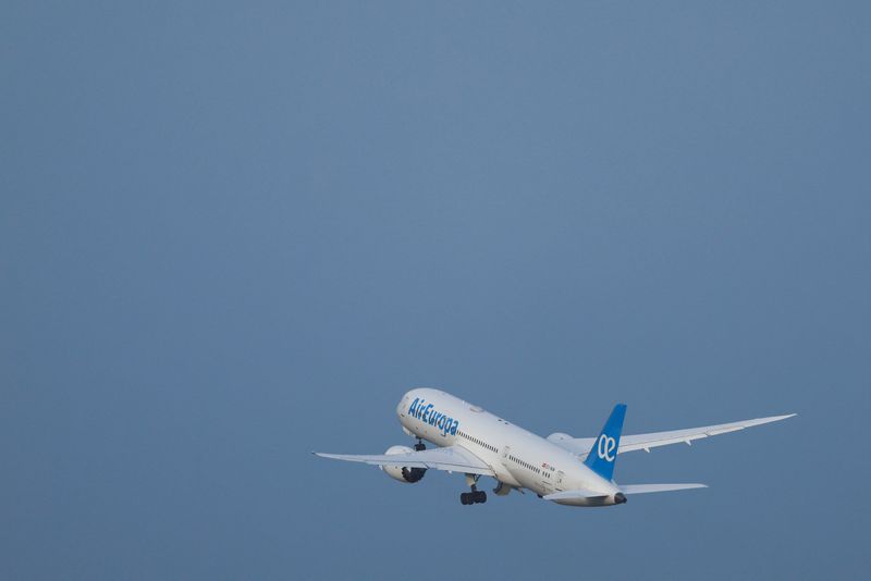 &copy; Reuters. A Boeing 787-9 Dreamliner of the Air Europa company takes off from Gran Canaria airport, in Telde, Gran Canaria, Spain, February 21, 2023. REUTERS/Borja Suarez/File Photo