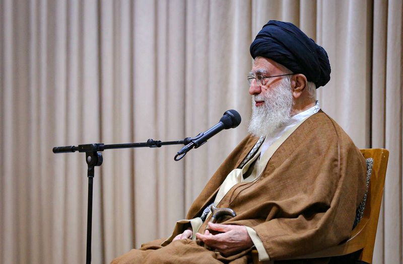 &copy; Reuters. الزعيم الأعلى الإيراني آية الله علي خامنئ في طهران يوم 19 نوفمبر تشرين الثاني 2023. صورة لرويترز من وكالة أنباء غرب آسيا.