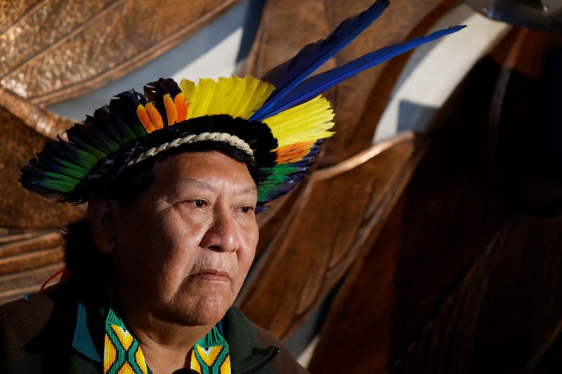 &copy; Reuters. Davi Kopenawa, chief of the Yanomami looks on as he talks with the media after meeting Pope Francis before the weekly general audience, in Rome, Italy, April 10, 2024. REUTERS/Remo Casilli