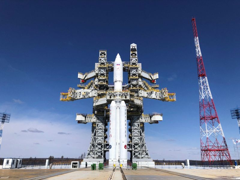 &copy; Reuters. FILE PHOTO: The Angara-A5 rocket is seen on its launchpad at the Vostochny Cosmodrome in the far eastern Amur region, Russia, April 8, 2024. Roscosmos/Handout via REUTERS  THIS IMAGE HAS BEEN SUPPLIED BY A THIRD PARTY. MANDATORY CREDIT./File Photo