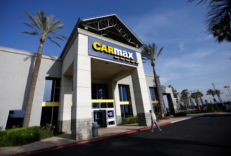 CarMax delays vehicle sales goal after missing Q4 results, shares tumble