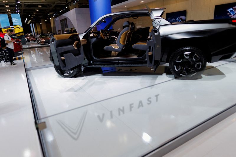 &copy; Reuters. FILE PHOTO: A VinFast EV pickup truck is seen on display at the Canadian International Auto Show in Toronto, Ontario, Canada February 15, 2024. REUTERS/Cole Burston/File photo