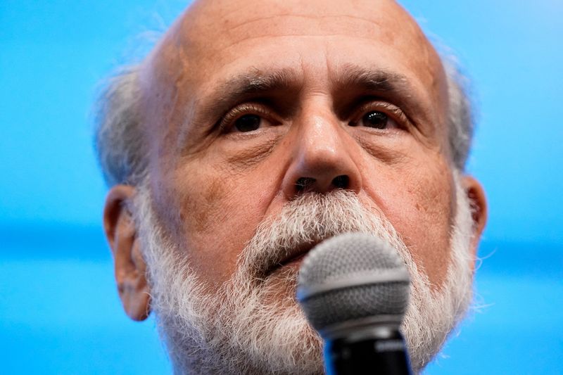 &copy; Reuters. FILE PHOTO: Former Federal Reserve Chair Ben Bernanke speaks after he was named among three U.S. economists awarded the 2022 Nobel Economics Prize, during a news conference at the Brookings Institution in Washington, U.S., October 10, 2022. REUTERS/Ken Ce