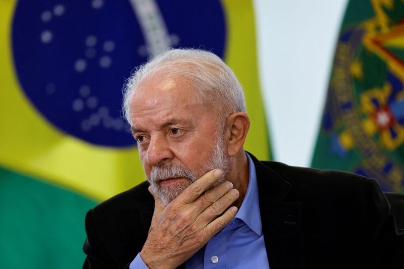 &copy; Reuters. FILE PHOTO: Brazil’s President Luiz Inacio Lula da Silva reacts during a meeting with members of the automotive sector at the Planalto Palace in Brasilia, Brazil, March 14, 2024. REUTERS/Ueslei Marcelino/File Photo