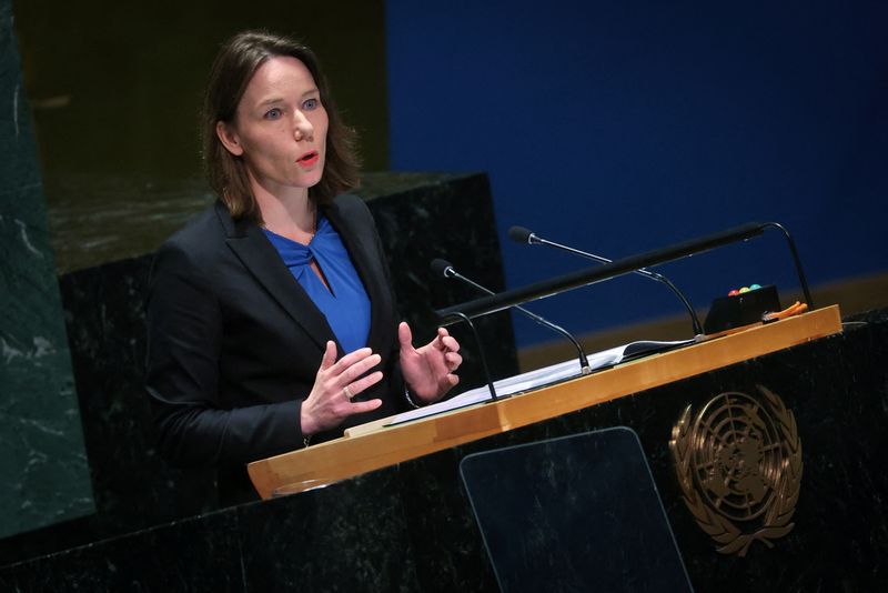 &copy; Reuters. وزيرة الخارجية الهولندية هانكه برانش سلوت تلقي خطابا أمام الجمعية العامة للأمم المتحدة بمقرها في نيويورك في يوم 23 فبراير شباط 2024 . تصوير: ما