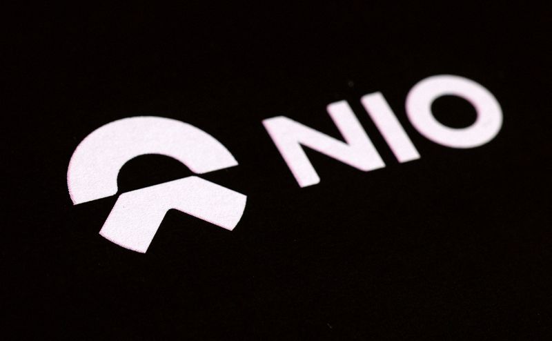 &copy; Reuters. FILE PHOTO: NIO electric cars logo is seen in this illustration taken January 16, 2024. REUTERS/Dado Ruvic/Illustration/File Photo