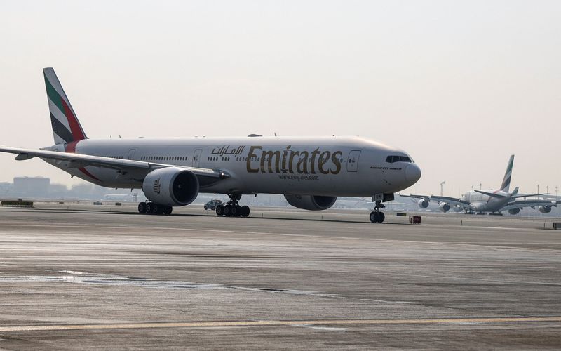 &copy; Reuters. Un appareil Emirates sur le tarmac de l'aéroport de Dubaï. /Photo prise le 30 janvier 2023/REUTERS/Rula Rouhana